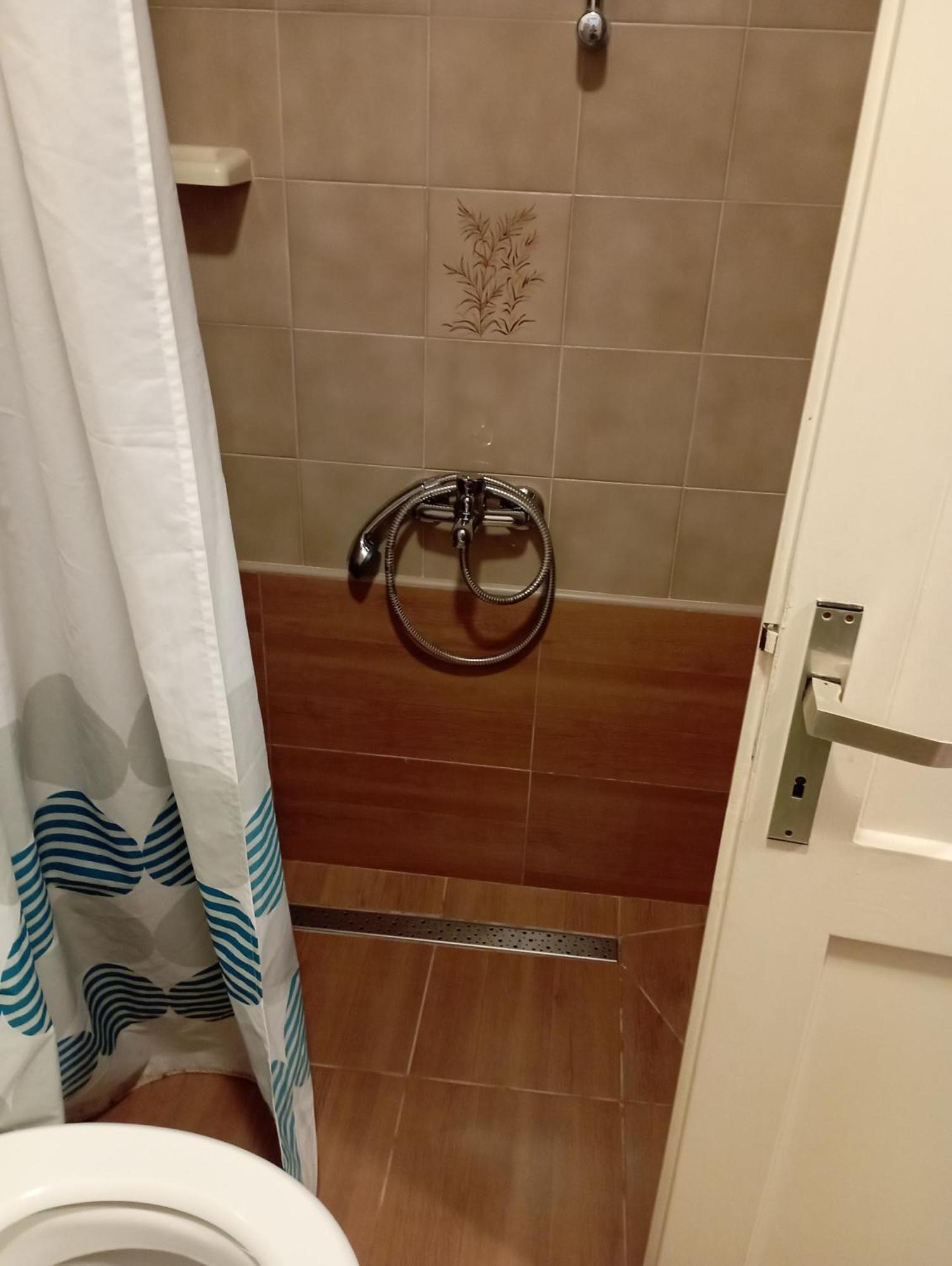 Kiwi Apartment *